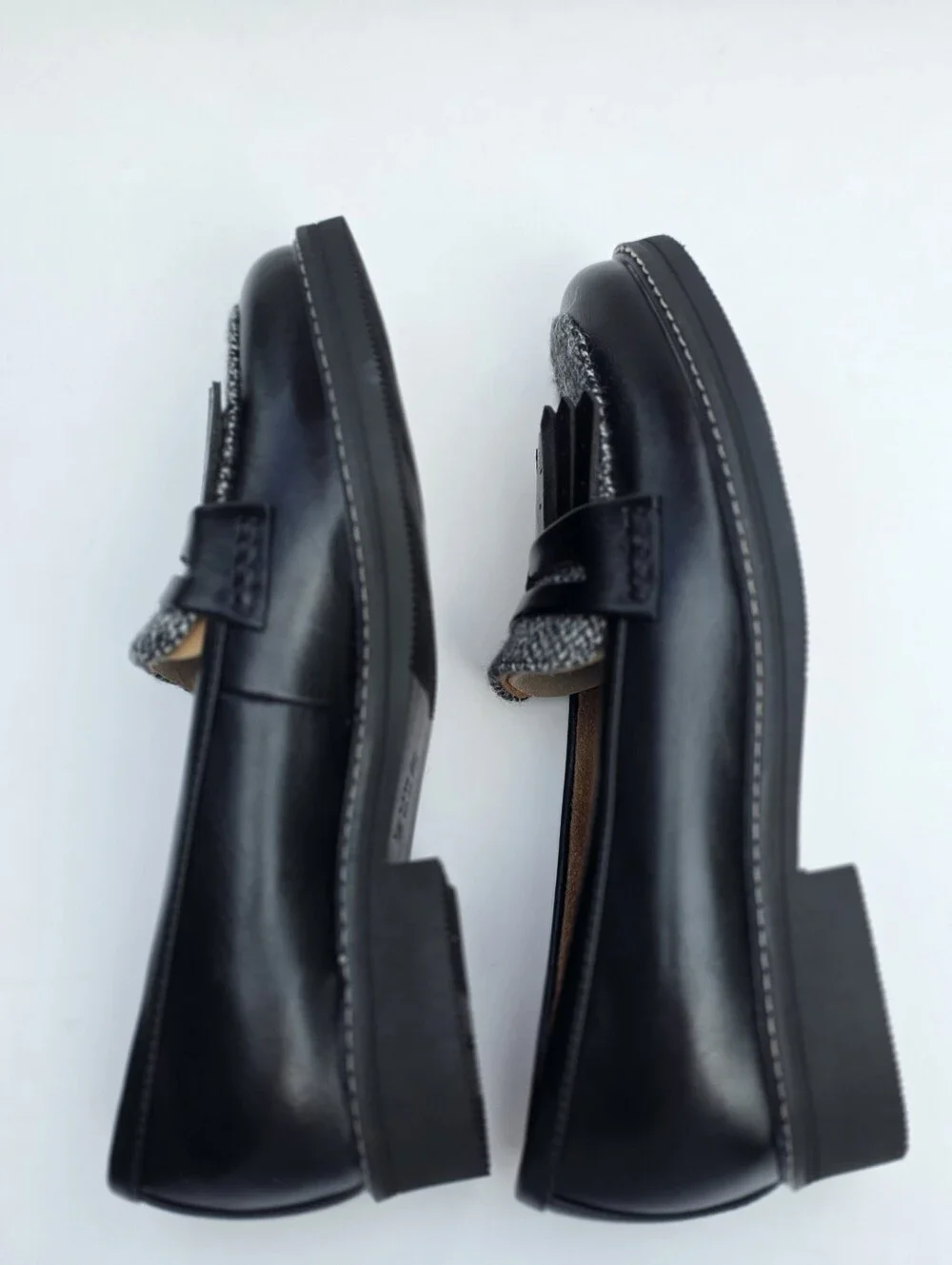 Naturalizer Pacey Women's 9W Wide Black Penny Loafers Kiltie Fringe Comfort